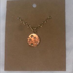 Gold Pendant Necklace